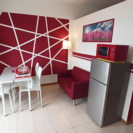 New Piccolo Residence มัลเชซิเน ภายนอก รูปภาพ